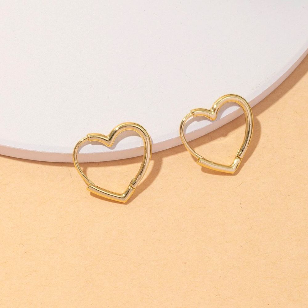 HEART HOOP EARRINGS 🔥🔥🔥